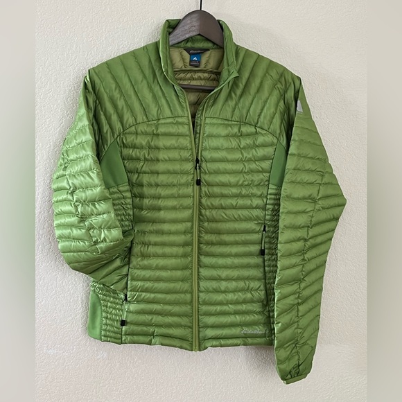 NWOT. Eddie Bauer First Ascent Down Jacket. Size S Color: Green - Picture 3 of 9